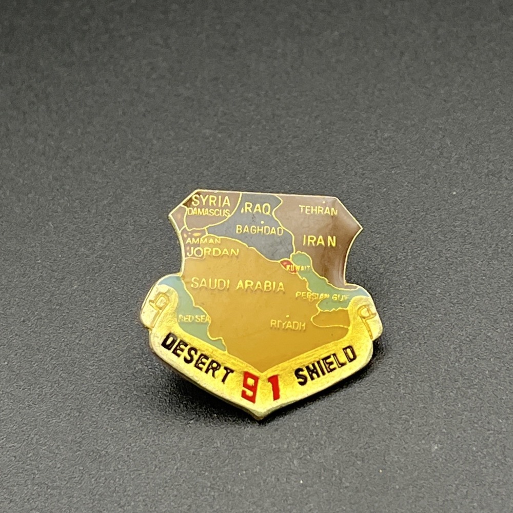Vintage 1991 Desert‎ Shield USA Saudi Arabia Lapel Hat Pin